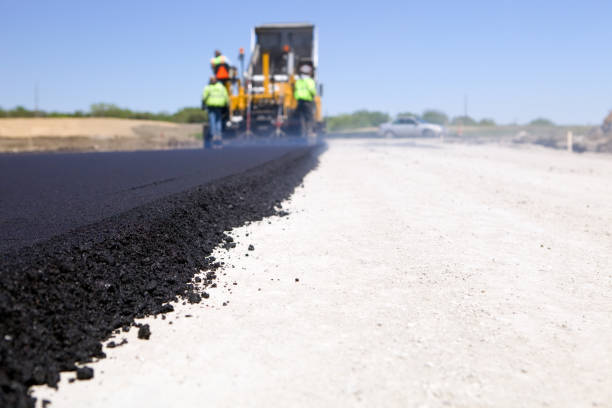 Best Local Driveway Pavers  in Batesville, MS